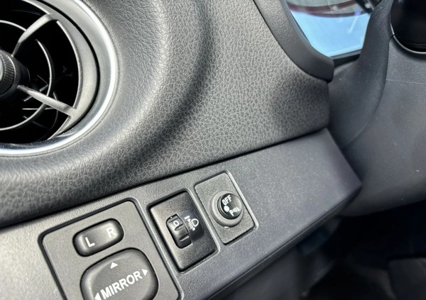 Toyota Yaris cena 49900 przebieg: 44000, rok produkcji 2019 z Brzeg małe 277
